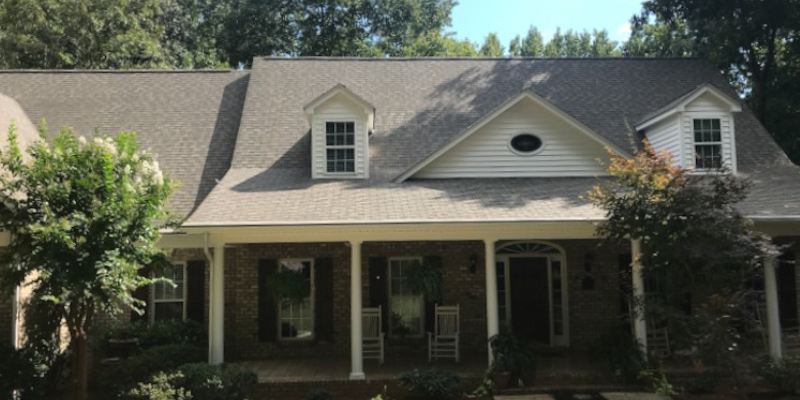 Roof Cleaning Services in Huntersville, North Carolina